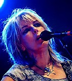 Tedeschi, Susan - Milwaukee Summerfest 06-29-2001