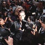 Robbie Williams - Life Through a Lens