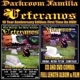 Darkroom Familia - Veteranos (Parental Advisory)