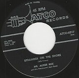 Mr. Acker Bilk and His Paramount Jazz Band - Stranger On The Shore/Cielito Lindo (Canada)