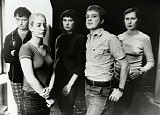 Stereolab - 1999.09.21 - Bahnhof Langendreer, Bochum, Germany